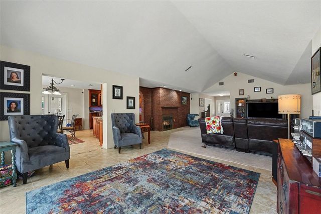 72 WOOD HALL DRIVE, Mulberry, FL 33860