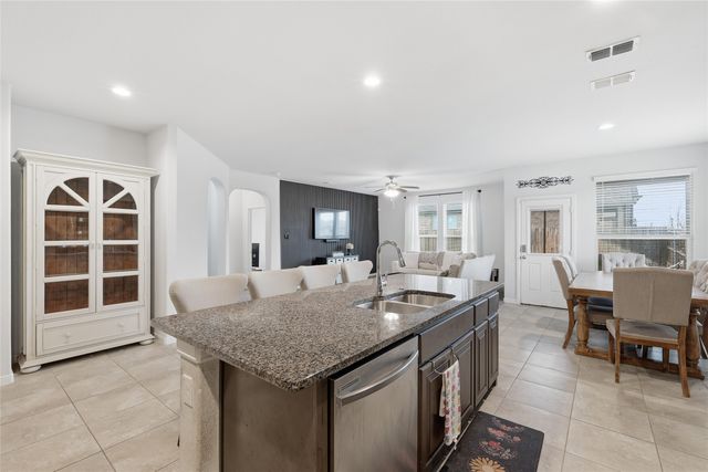 9717 Deephaven Drive, Fort Worth, TX 76177