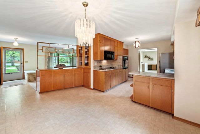 2924 Spring View Lane, Mounds View, MN 55112