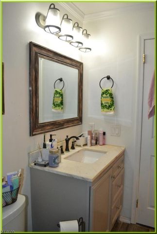 71 Eton Way 71, Franklin Twp., NJ 08873