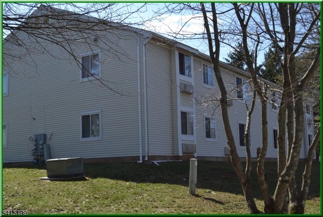 71 Eton Way 71, Franklin Twp., NJ 08873