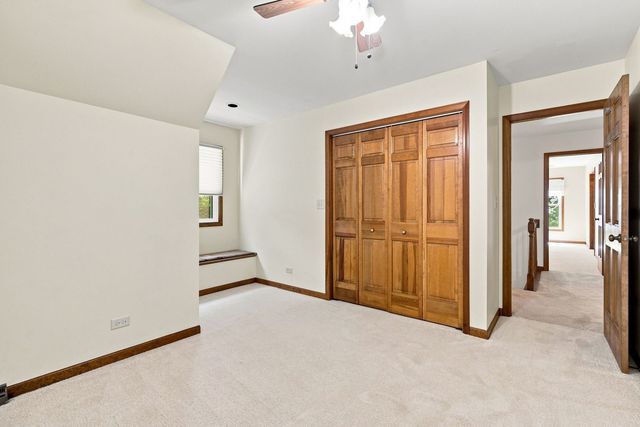 520 Glenwood Trail, Elgin, IL 60120