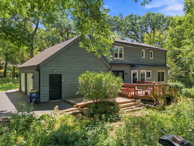 520 Glenwood Trail, Elgin, IL 60120