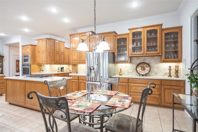 8870 Kameryn Lane, Lantana, TX 76226