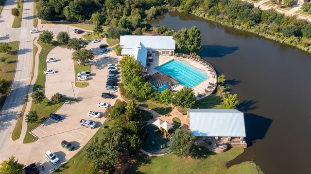 8870 Kameryn Lane, Lantana, TX 76226