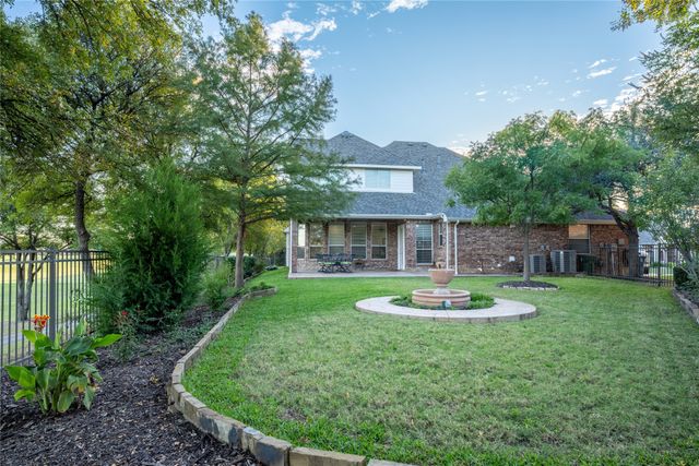 8870 Kameryn Lane, Lantana, TX 76226
