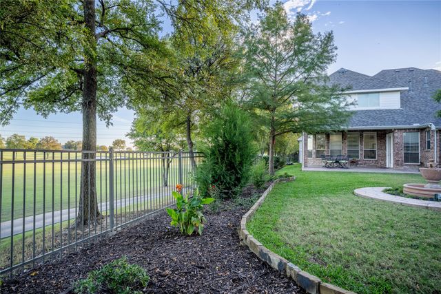 8870 Kameryn Lane, Lantana, TX 76226