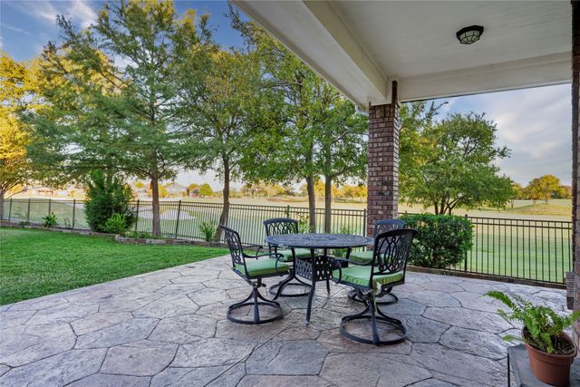 8870 Kameryn Lane, Lantana, TX 76226