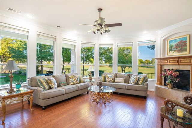 8870 Kameryn Lane, Lantana, TX 76226