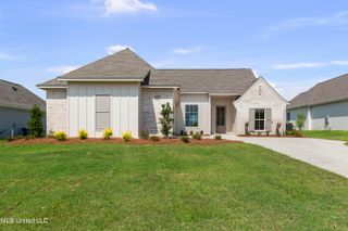 137 Hunters Way, Gluckstadt, MS 39110