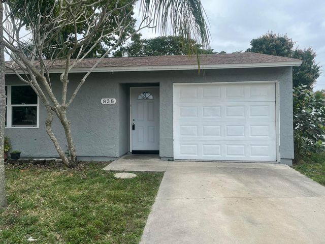 838 SE Proctor Lane, Port St. Lucie, Port St Lucie, FL 34983