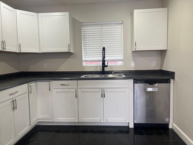 838 SE Proctor Lane, Port St. Lucie, Port St Lucie, FL 34983