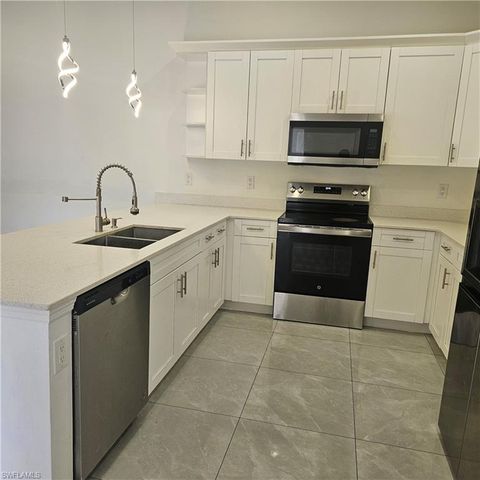 4722 29th ST SW, Lehigh Acres, FL 33973