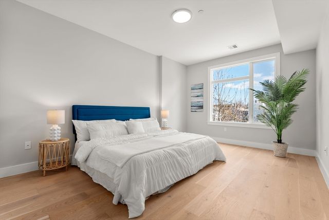 109 Prospect St 205, Somerville, MA 02143
