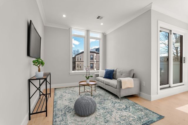 109 Prospect St 205, Somerville, MA 02143