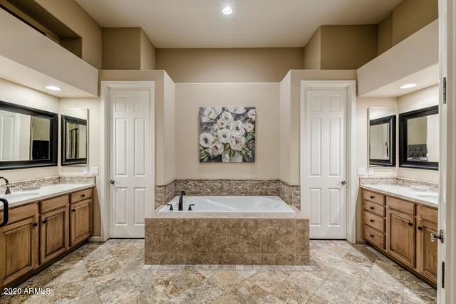 8010 E Wingspan, Scottsdale, AZ 85255