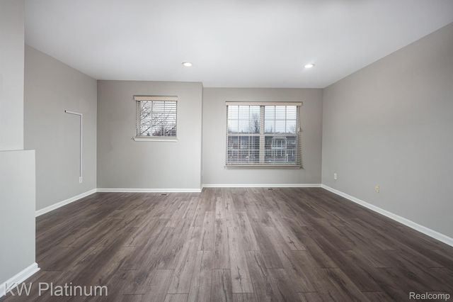 3835 Cherry Creek Lane, Sterling Heights, MI 48314