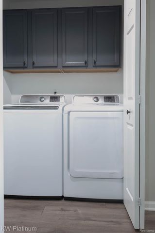 3835 Cherry Creek Lane, Sterling Heights, MI 48314