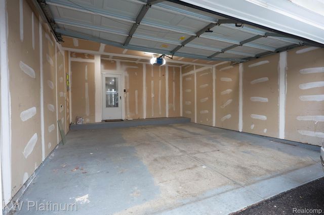 3835 Cherry Creek Lane, Sterling Heights, MI 48314