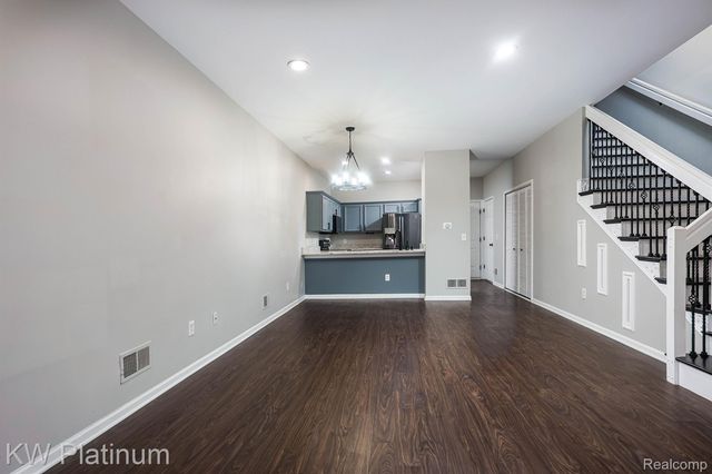 3835 Cherry Creek Lane, Sterling Heights, MI 48314