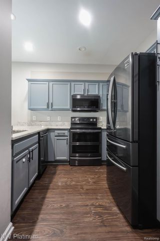 3835 Cherry Creek Lane, Sterling Heights, MI 48314