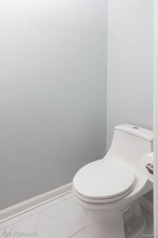 3835 Cherry Creek Lane, Sterling Heights, MI 48314