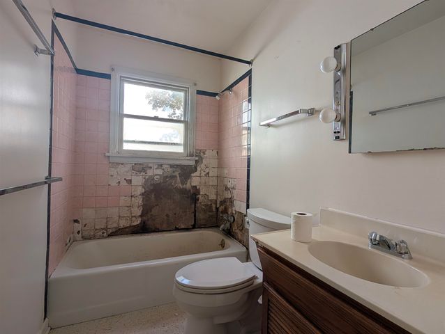 5106 N Monroe St, Spokane, WA 99205