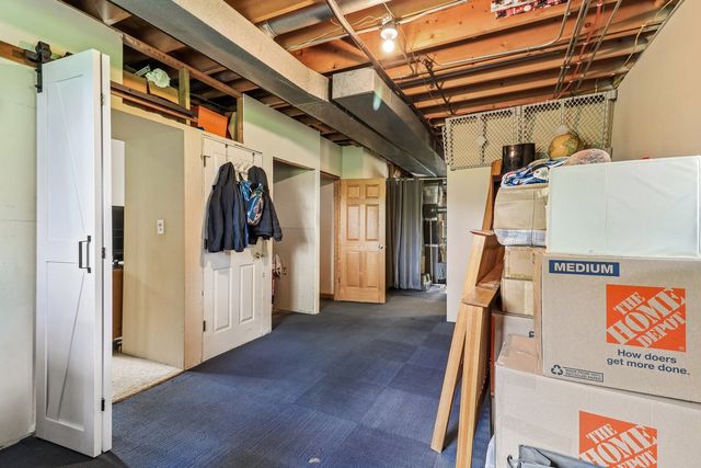 1011 Ridgewood Avenue, Mchenry, IL 60050