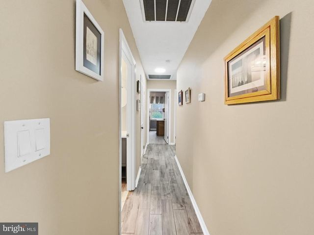 1353 LAKEVIEW PKWY, Locust Grove, VA 22508