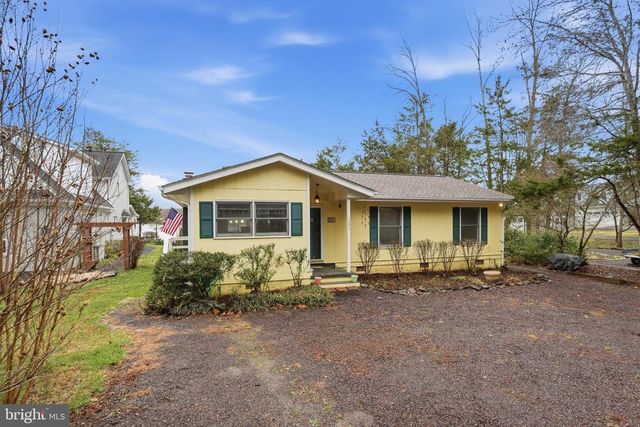 1353 LAKEVIEW PKWY, Locust Grove, VA 22508