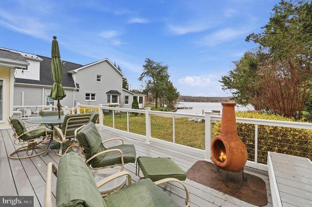 1353 LAKEVIEW PKWY, Locust Grove, VA 22508