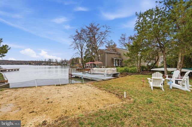 1353 LAKEVIEW PKWY, Locust Grove, VA 22508