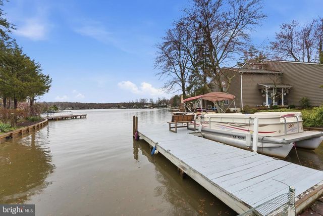 1353 LAKEVIEW PKWY, Locust Grove, VA 22508