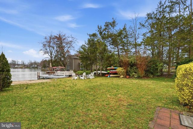 1353 LAKEVIEW PKWY, Locust Grove, VA 22508