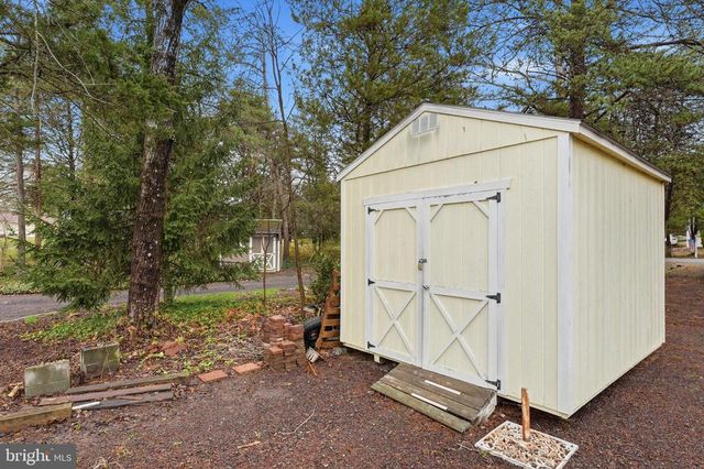 1353 LAKEVIEW PKWY, Locust Grove, VA 22508