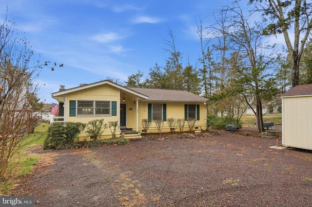 1353 LAKEVIEW PKWY, Locust Grove, VA 22508