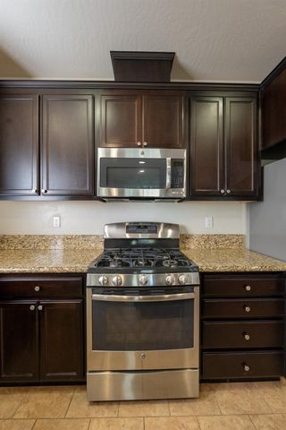 3083 N Stanley Avenue, Fresno, CA 93737