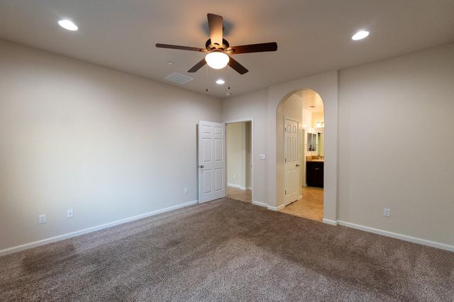 3083 N Stanley Avenue, Fresno, CA 93737