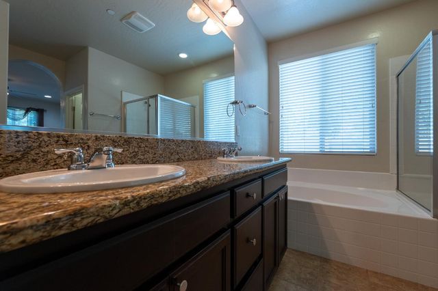 3083 N Stanley Avenue, Fresno, CA 93737