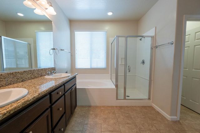 3083 N Stanley Avenue, Fresno, CA 93737