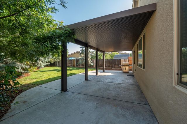 3083 N Stanley Avenue, Fresno, CA 93737