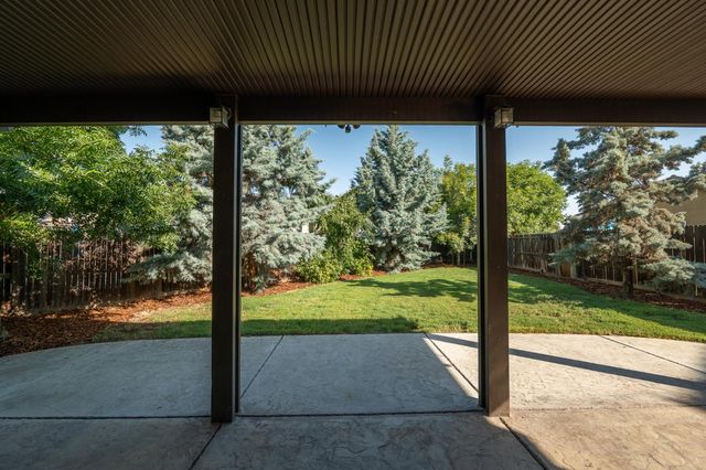 3083 N Stanley Avenue, Fresno, CA 93737