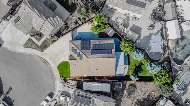 3083 N Stanley Avenue, Fresno, CA 93737