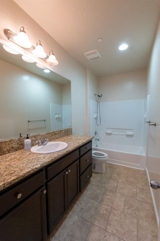 3083 N Stanley Avenue, Fresno, CA 93737
