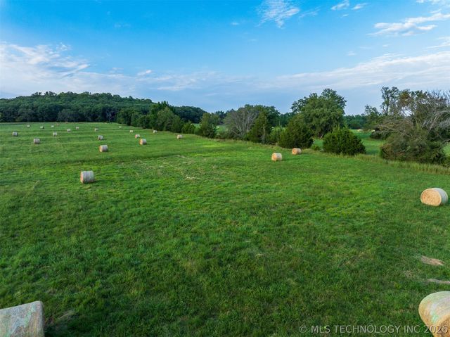 2 S Mission Road, Okmulgee, OK 74447