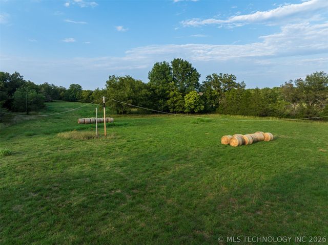 2 S Mission Road, Okmulgee, OK 74447