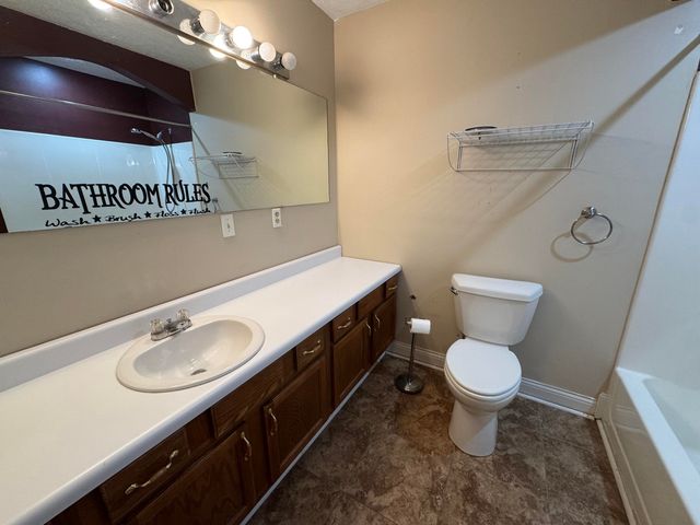 222 Sunrise Landing Road, Russell Springs, KY 42642