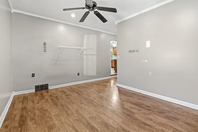 222 Sunrise Landing Road, Russell Springs, KY 42642