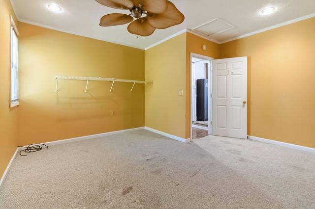 222 Sunrise Landing Road, Russell Springs, KY 42642