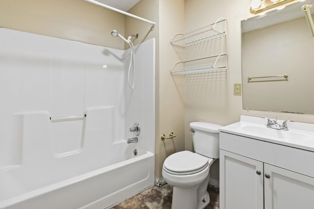 222 Sunrise Landing Road, Russell Springs, KY 42642